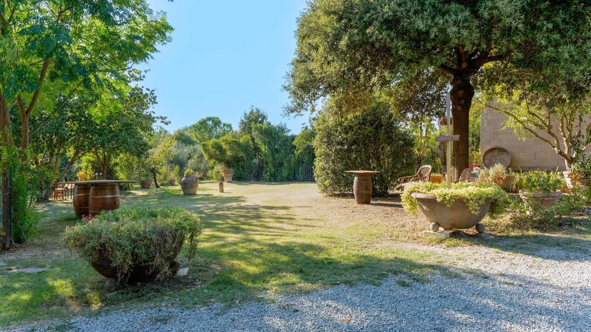 Chic Farmhouse In Asciano Italy With Swimming Pool