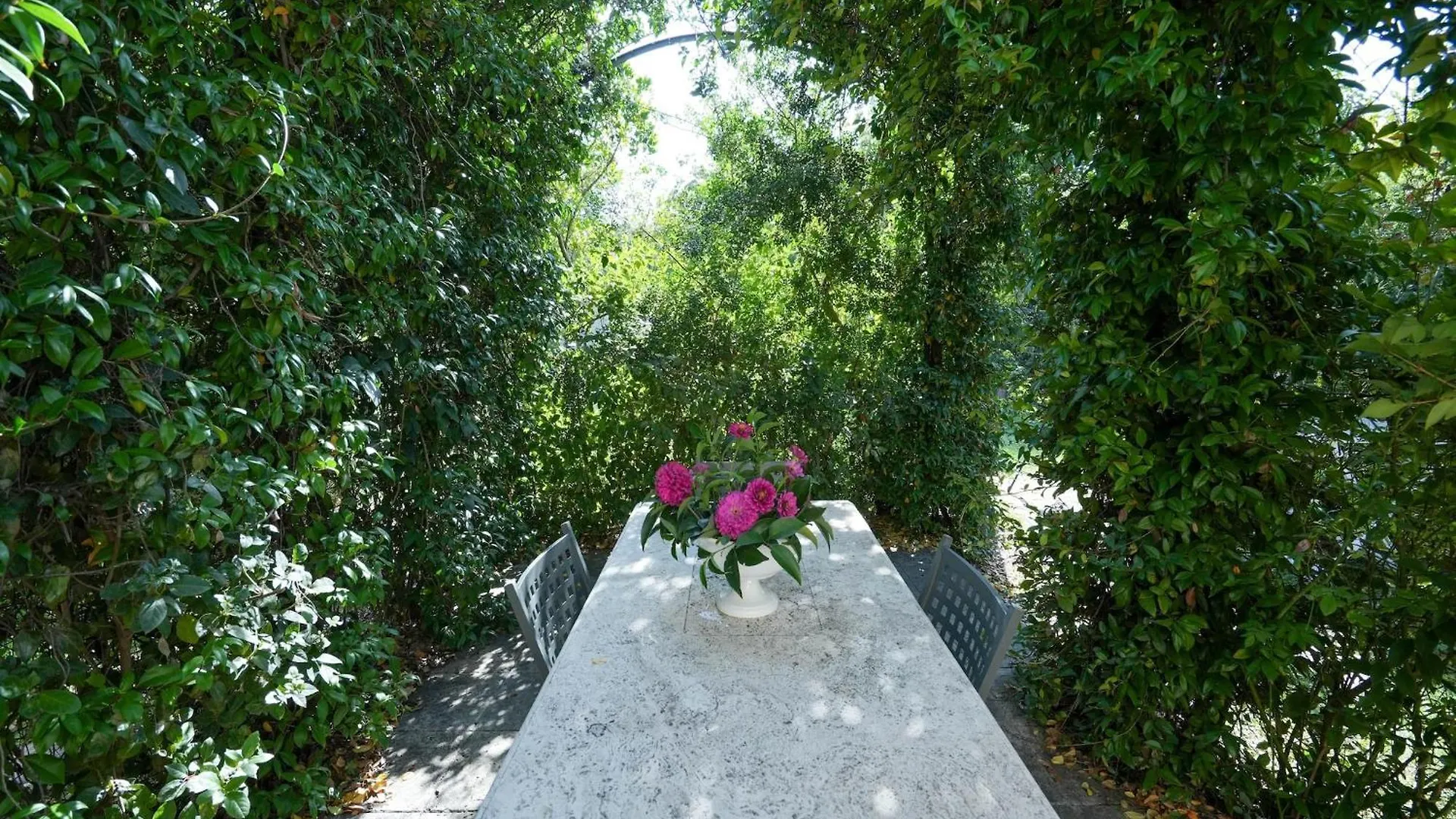 Chic Farmhouse In Asciano Italy With Swimming Pool