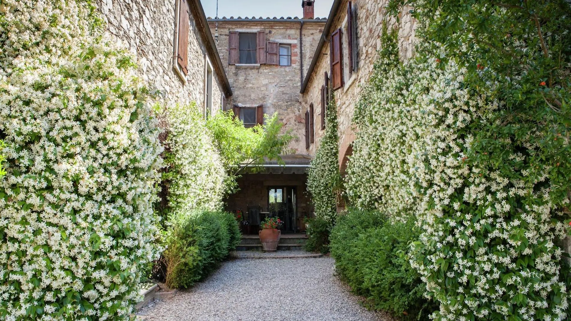 Chic Farmhouse In Asciano Italy With Swimming Pool Italy